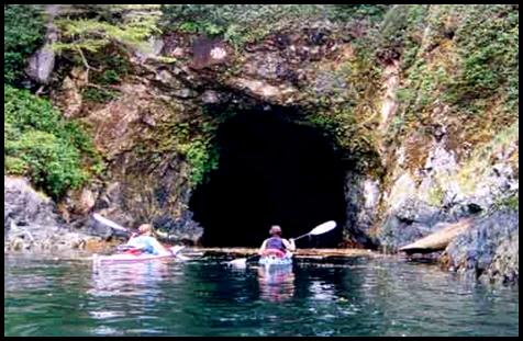 Fig1-Paddlers-in-Barclay-Sound